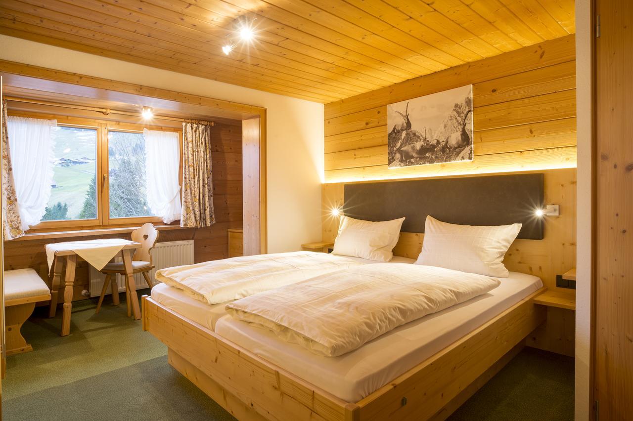 Gaestehaus Tannegg Mittelberg Rum bild